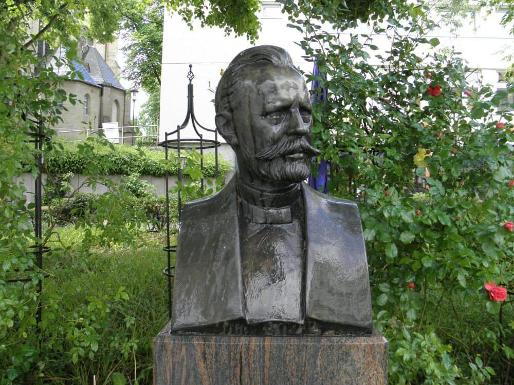 Carl Humann (1839 - 1896)