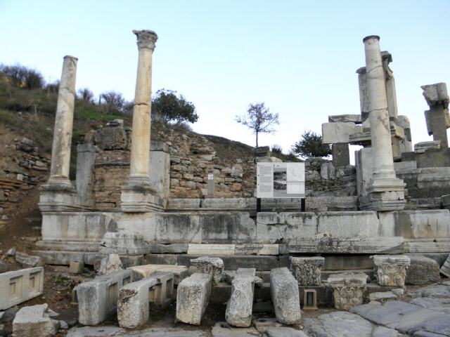 Ephesos - Hydreion